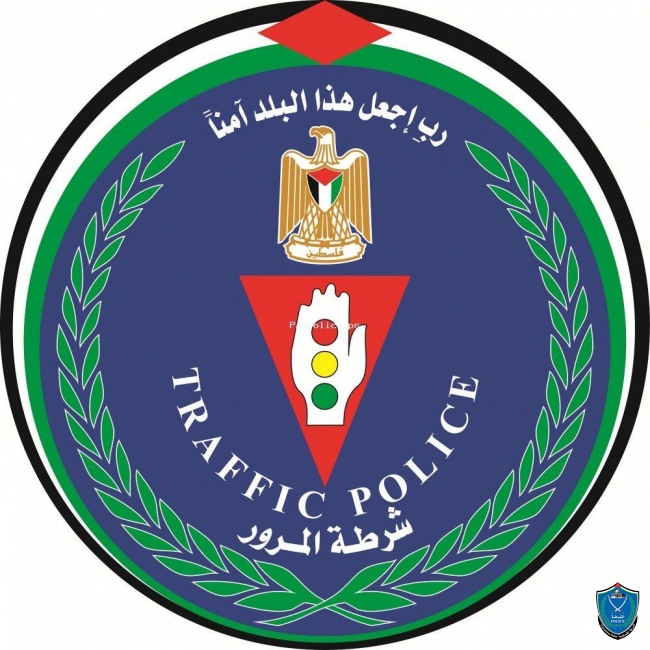 الشرطة تضبط حافلة نقل طلاب بحمولة زائدة بلغت 27 طالب في الخليل
